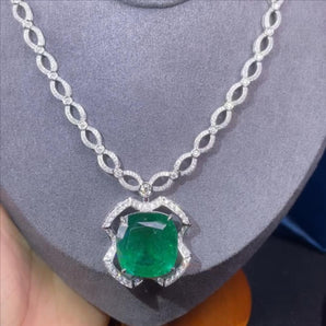 Customized Emerald Jewelry Pendant