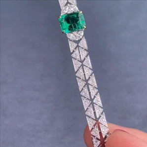 Customized Emerald Jewelry Bracelet
