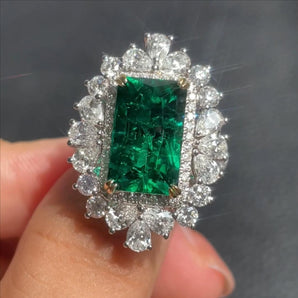 Customized Emerald Jewelry Ring