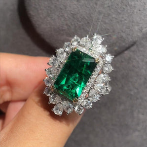 Customized Emerald Jewelry Ring