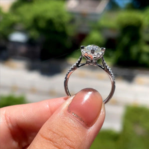 Customized White Diamond Jewelry Ring