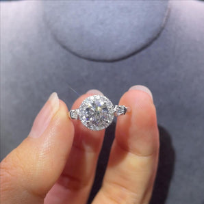 Customized White Diamond Jewelry Ring