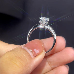 Customized White Diamond Jewelry Ring