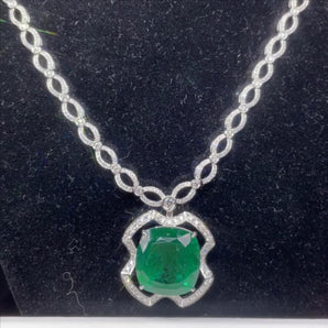 Customized Emerald Jewelry Pendant