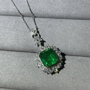 Customized Emerald Jewelry Pendant